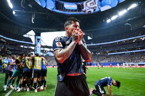 Web celebra expulsão de jogador argentino na final da Copa do Mundo web-celebra-expulsao-de-jogador-argentino-na-final-da-copa-do-mundo