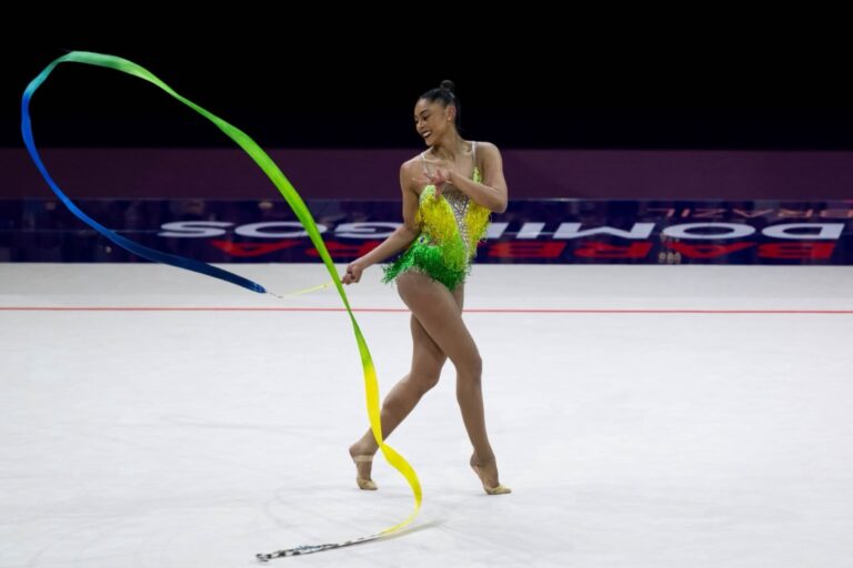 mundial-de-ginastica:-babi-domingos-termina-na-ultima-posicao